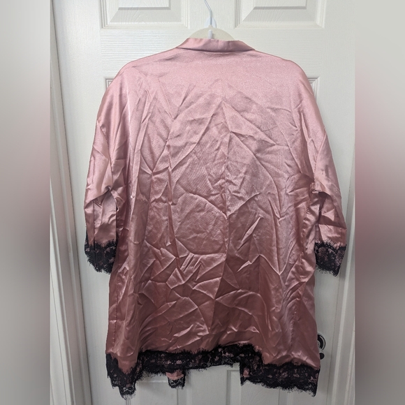 Pink Lace Trim Robe - Picture 3 of 4